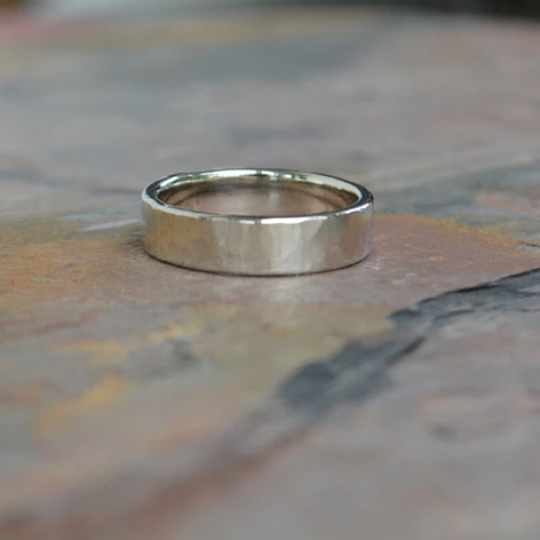 Men's Hammered Gold Band